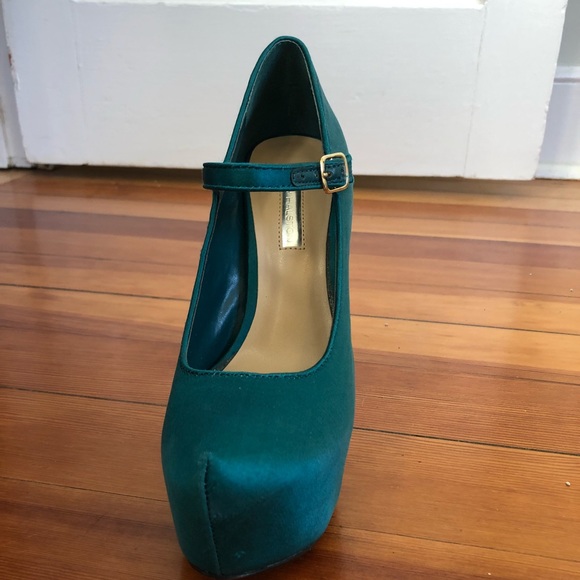 Teal heels with gems on back - Picture 2 of 5